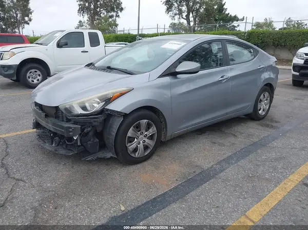 5NPDH4AE6GH755873 2016 HYUNDAI ELANTRA - Image 2