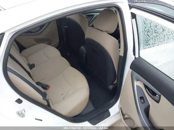 5NPDH4AE6GH757106 2016 HYUNDAI ELANTRA - Image 8
