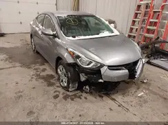 5NPDH4AE6GH758014 2016 HYUNDAI ELANTRA