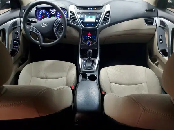 5NPDH4AE6GH758109 2016 HYUNDAI ELANTRA - Image 8