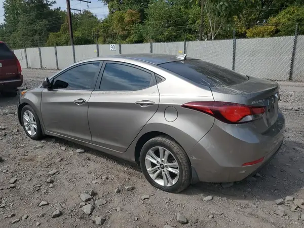 5NPDH4AE6GH758241 2016 HYUNDAI ELANTRA - Image 2