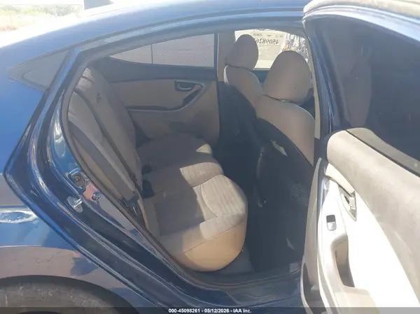 5NPDH4AE6GH758871 2016 HYUNDAI ELANTRA - Image 8