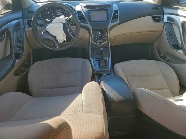 5NPDH4AE6GH758885 2016 HYUNDAI ELANTRA - Image 8
