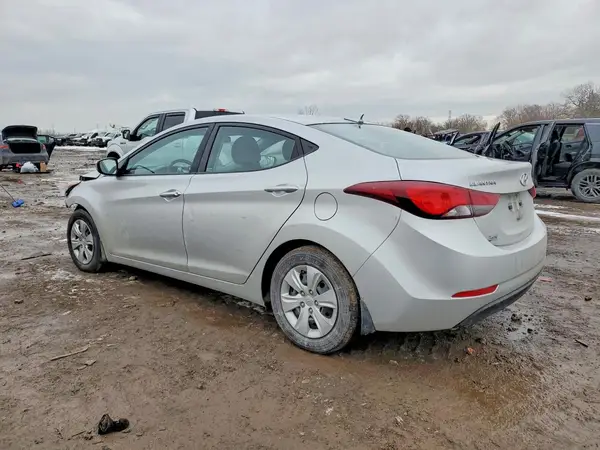 5NPDH4AE6GH759776 2016 HYUNDAI ELANTRA - Image 2