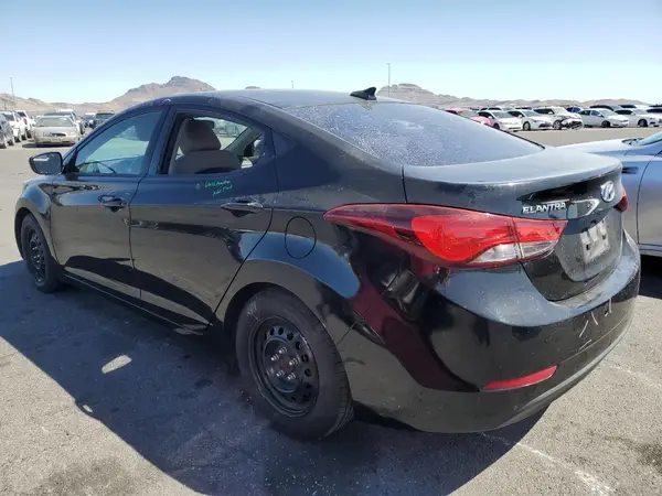 5NPDH4AE6GH760491 2016 HYUNDAI ELANTRA - Image 2