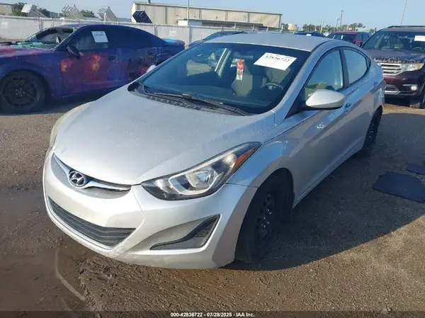 5NPDH4AE6GH760555 2016 HYUNDAI ELANTRA - Image 2