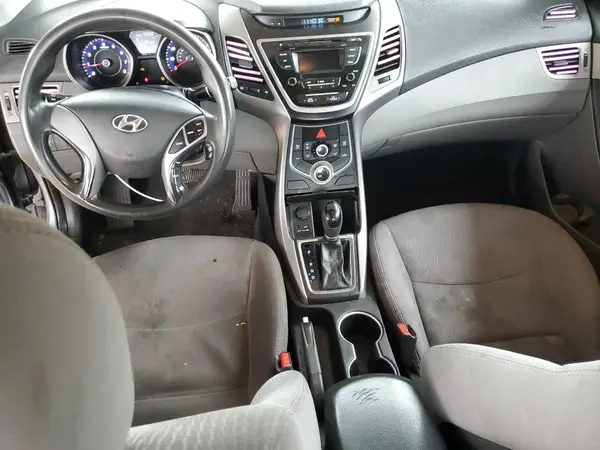 5NPDH4AE6GH765142 2016 HYUNDAI ELANTRA - Image 8