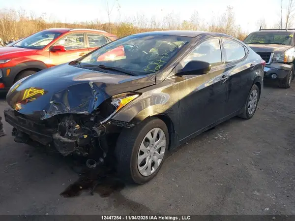 5NPDH4AE6GH766971 2016 HYUNDAI ELANTRA - Image 2