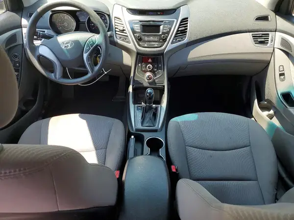 5NPDH4AE6GH767716 2016 HYUNDAI ELANTRA - Image 8