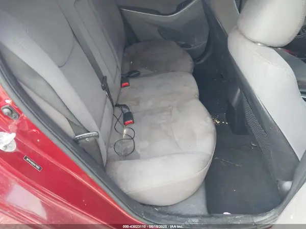 5NPDH4AE6GH770082 2016 HYUNDAI ELANTRA - Image 8