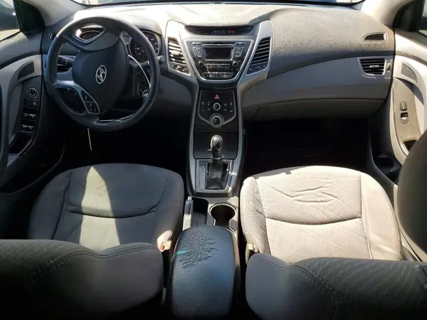 5NPDH4AE6GH770325 2016 HYUNDAI ELANTRA - Image 8