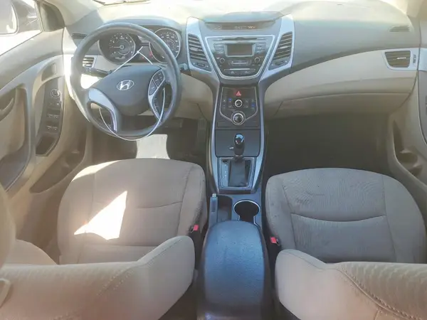 5NPDH4AE6GH770938 2016 HYUNDAI ELANTRA - Image 8