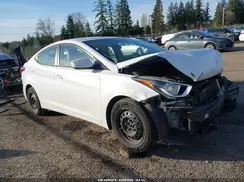 5NPDH4AE6GH772639 2016 HYUNDAI ELANTRA