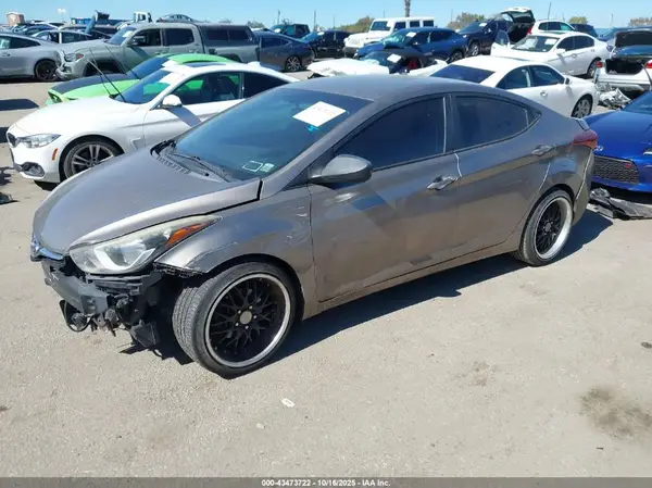 5NPDH4AE6GH773290 2016 HYUNDAI ELANTRA - Image 2