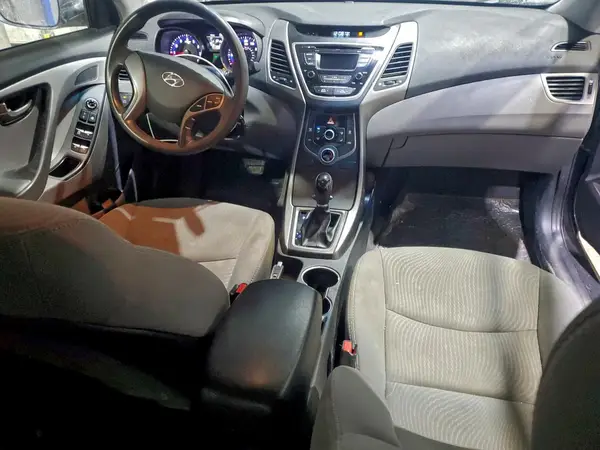 5NPDH4AE6GH773712 2016 HYUNDAI ELANTRA - Image 8