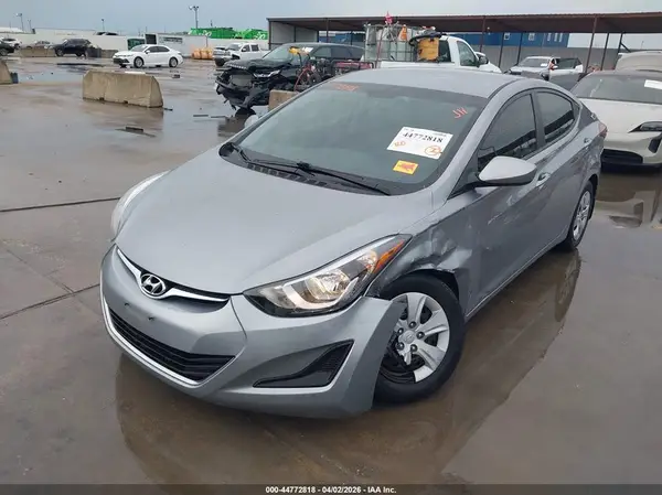 5NPDH4AE6GH773743 2016 HYUNDAI ELANTRA - Image 2