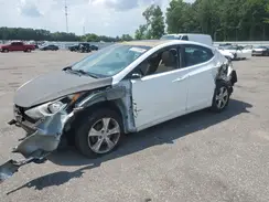 5NPDH4AE6GH775878 2016 HYUNDAI ELANTRA
