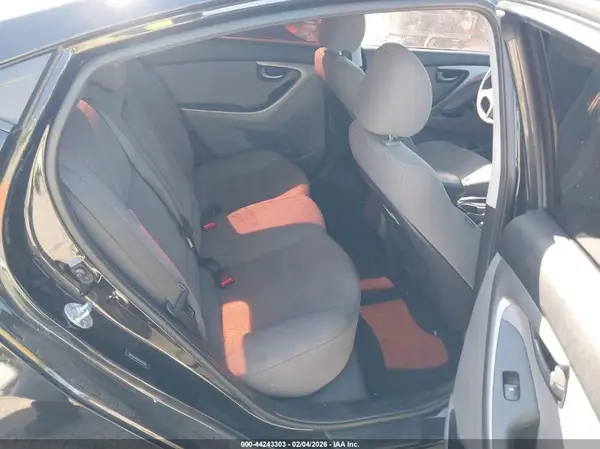 5NPDH4AE6GH776769 2016 HYUNDAI ELANTRA - Image 8