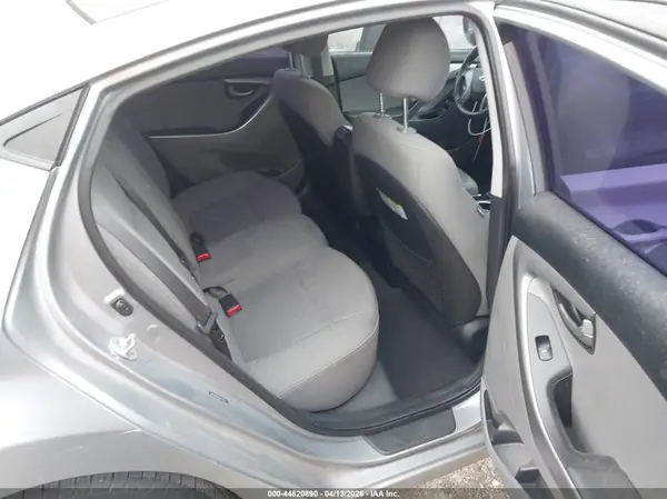 5NPDH4AE6GH777257 2016 HYUNDAI ELANTRA - Image 8