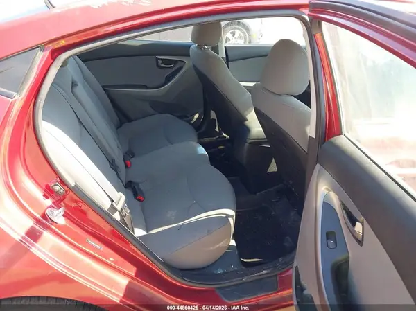 5NPDH4AE6GH777582 2016 HYUNDAI ELANTRA - Image 8