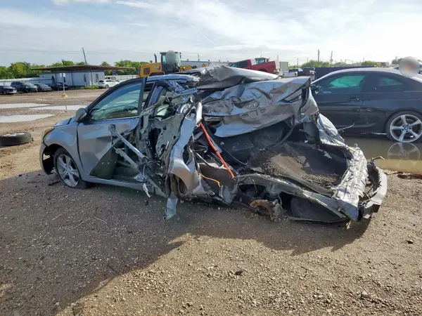 5NPDH4AE6GH778361 2016 HYUNDAI ELANTRA - Image 2