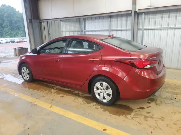 5NPDH4AE6GH778828 2016 HYUNDAI ELANTRA - Image 2