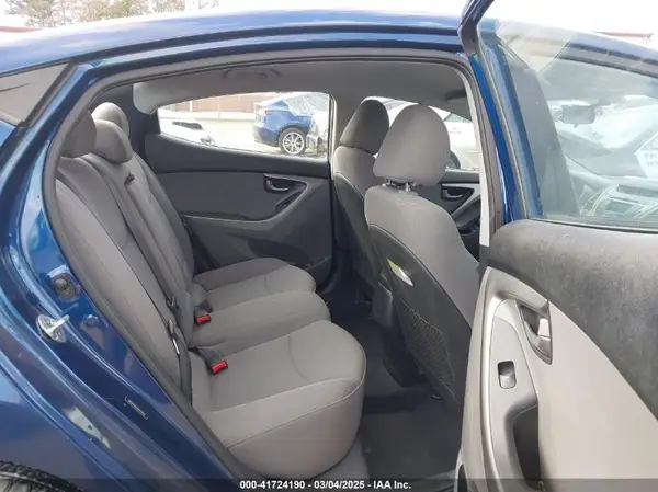 5NPDH4AE6GH779283 2016 HYUNDAI ELANTRA - Image 8
