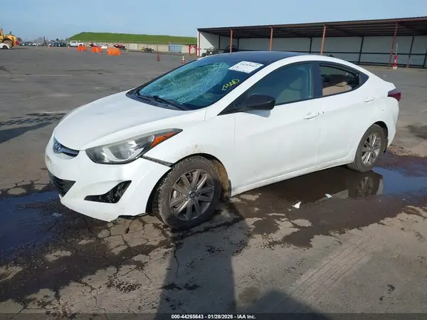 5NPDH4AE6GH780174 2016 HYUNDAI ELANTRA - Image 2