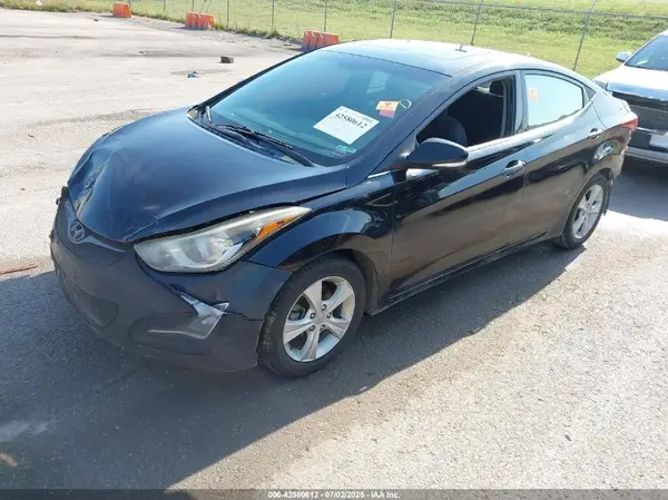 5NPDH4AE6GH780837 2016 HYUNDAI ELANTRA - Image 2