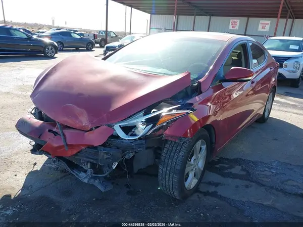 5NPDH4AE6GH780966 2016 HYUNDAI ELANTRA - Image 2