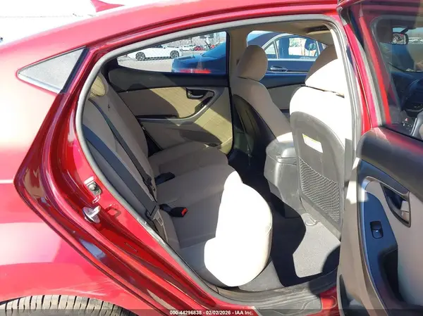5NPDH4AE6GH780966 2016 HYUNDAI ELANTRA - Image 8
