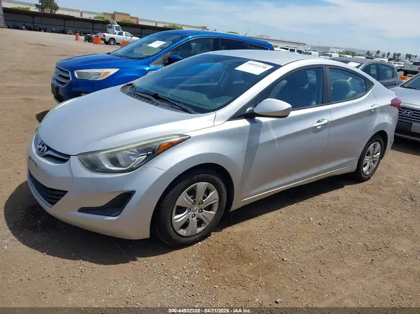 5NPDH4AE6GH782099 2016 HYUNDAI ELANTRA - Image 2