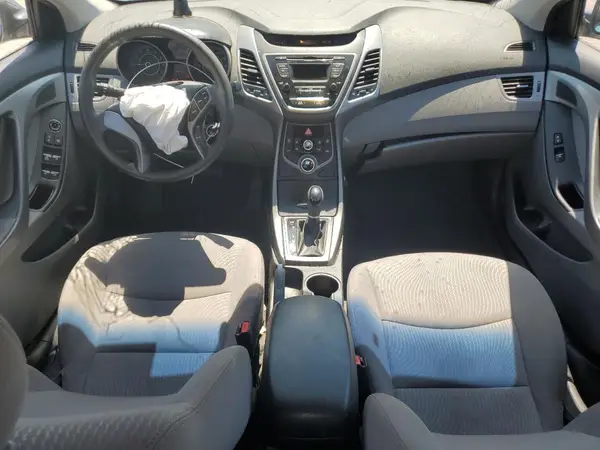 5NPDH4AE6GH782359 2016 HYUNDAI ELANTRA - Image 8