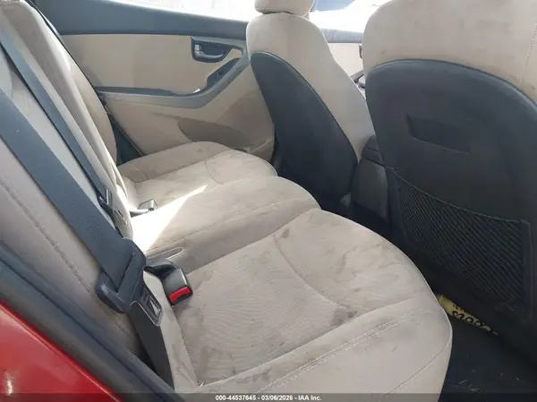 5NPDH4AE6GH783091 2016 HYUNDAI ELANTRA - Image 8