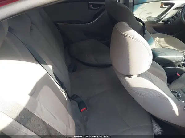 5NPDH4AE6GH787402 2016 HYUNDAI ELANTRA - Image 8
