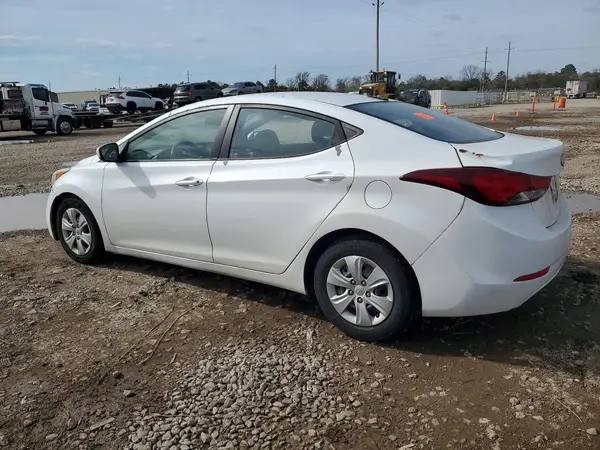 5NPDH4AE6GH789800 2016 HYUNDAI ELANTRA - Image 2