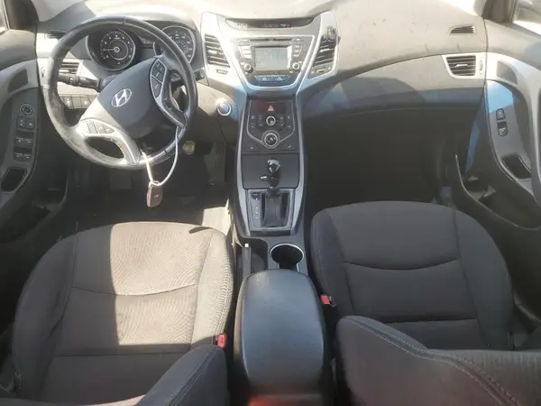 5NPDH4AE6GH794396 2016 HYUNDAI ELANTRA - Image 8