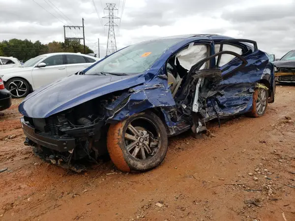 5NPDH4AE7GH652817 2016 HYUNDAI ELANTRA - Image 1