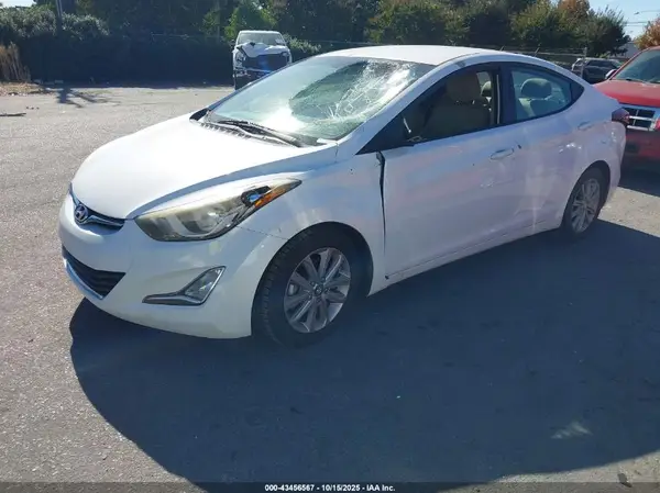 5NPDH4AE7GH655815 2016 HYUNDAI ELANTRA - Image 2