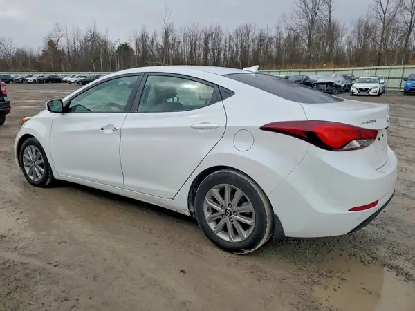 5NPDH4AE7GH656821 2016 HYUNDAI ELANTRA - Image 2