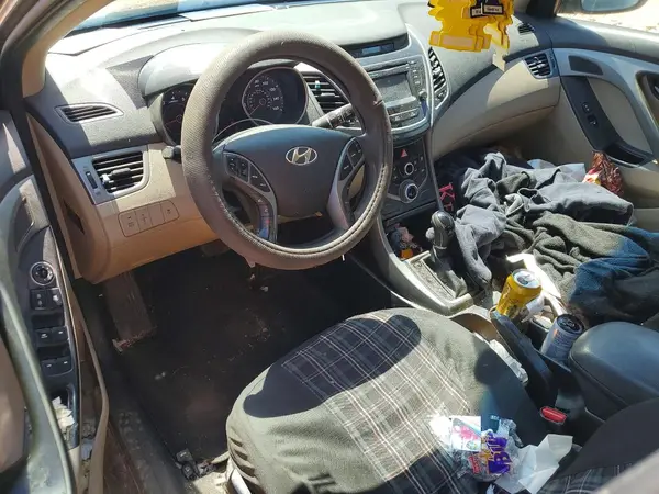 5NPDH4AE7GH657872 2016 HYUNDAI ELANTRA - Image 8