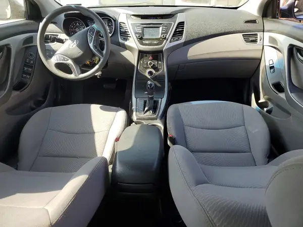 5NPDH4AE7GH658682 2016 HYUNDAI ELANTRA - Image 8