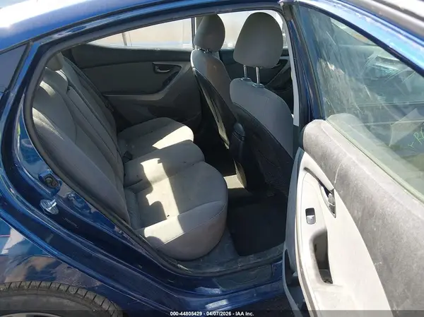 5NPDH4AE7GH658956 2016 HYUNDAI ELANTRA - Image 8