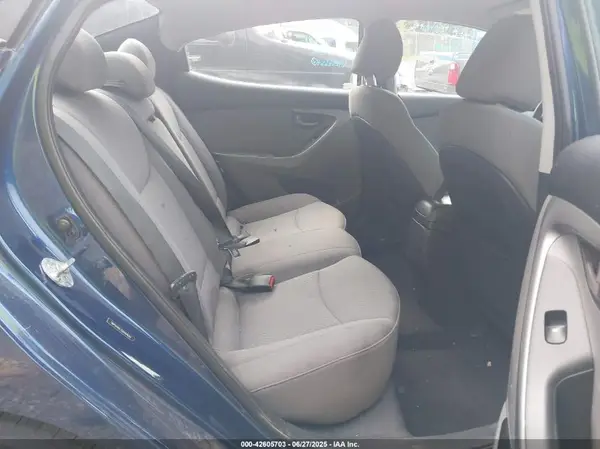 5NPDH4AE7GH664692 2016 HYUNDAI ELANTRA - Image 8