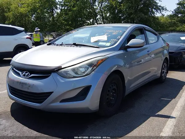 5NPDH4AE7GH664871 2016 HYUNDAI ELANTRA - Image 2