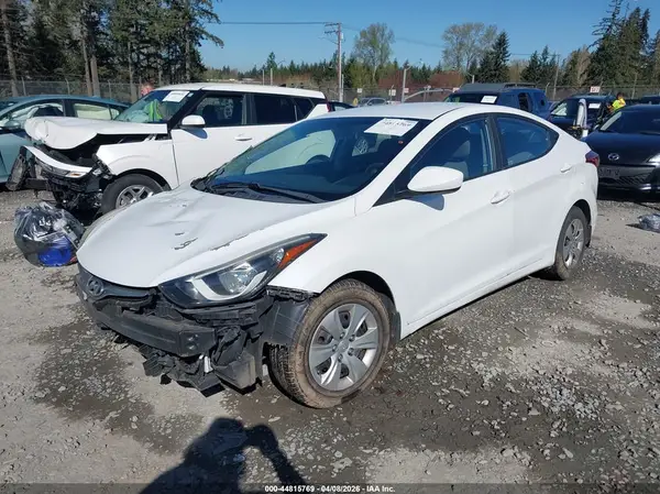 5NPDH4AE7GH665163 2016 HYUNDAI ELANTRA - Image 2