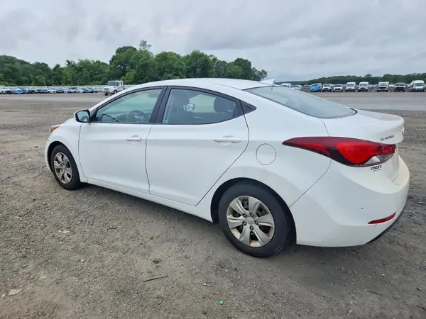 5NPDH4AE7GH665535 2016 HYUNDAI ELANTRA - Image 2