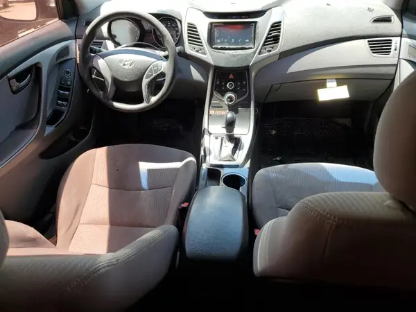5NPDH4AE7GH667527 2016 HYUNDAI ELANTRA - Image 8