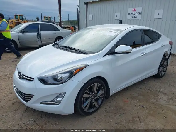 5NPDH4AE7GH668208 2016 HYUNDAI ELANTRA - Image 2