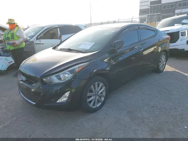 5NPDH4AE7GH669536 2016 HYUNDAI ELANTRA - Image 2
